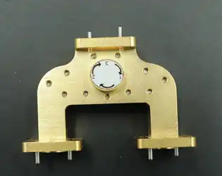 How is the coupling of a waveguide loop coupler calculated?